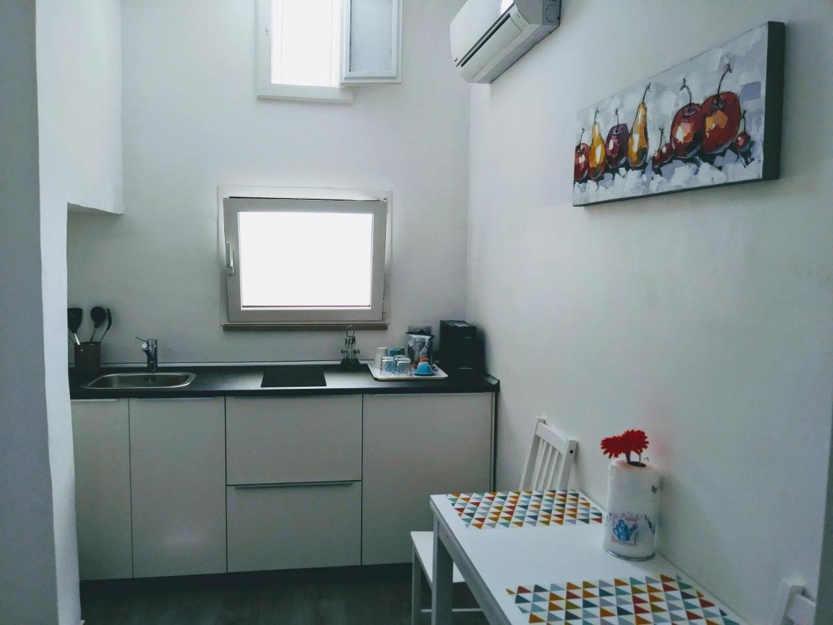 B&B 20 Archi Монополі Номер фото