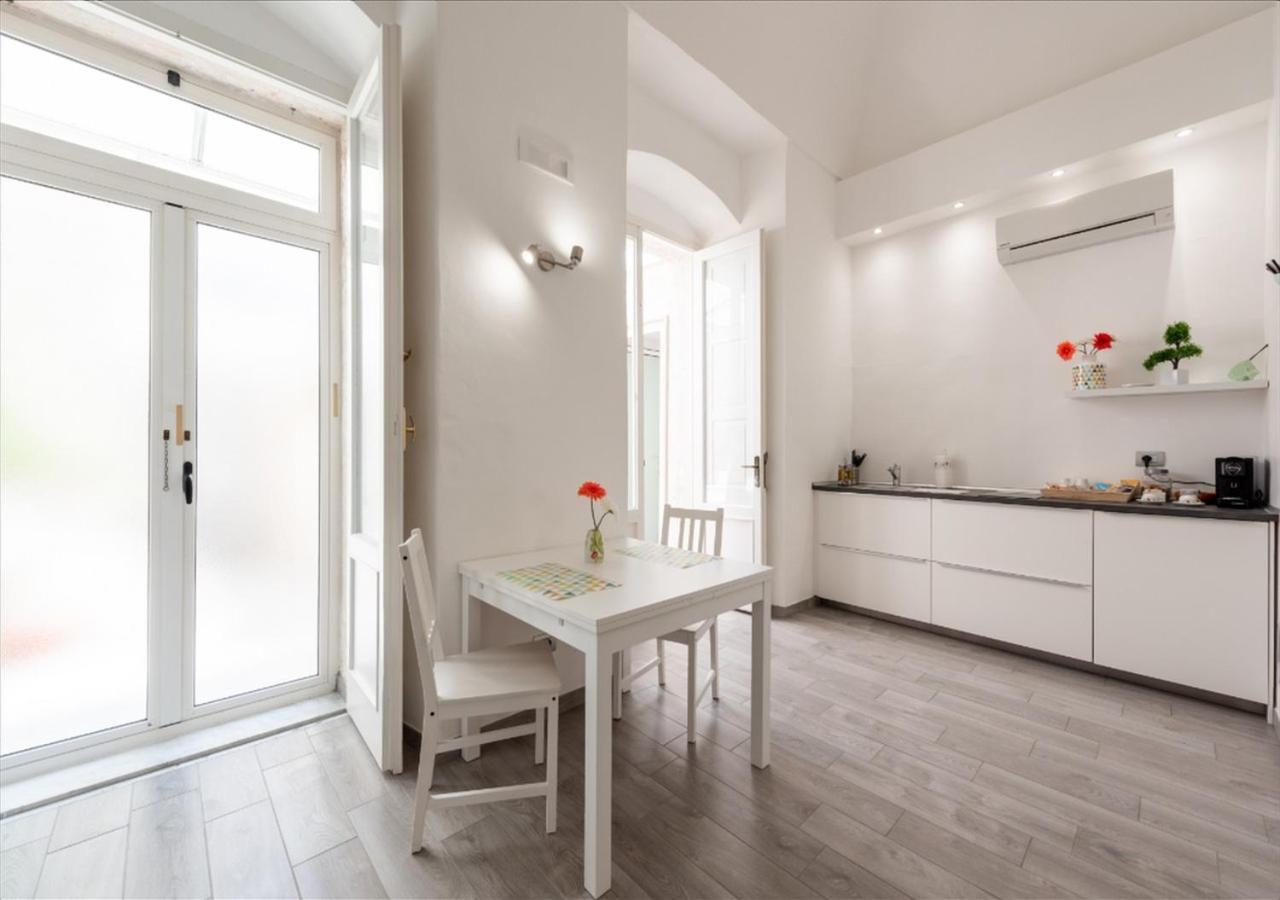 B&B 20 Archi Монополі Екстер'єр фото